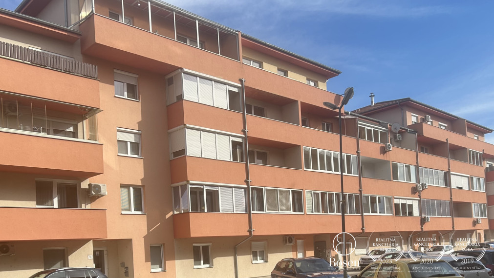 BOSEN | Na prenájom zariadený 3-izbový byt - Záhradnícka, DS