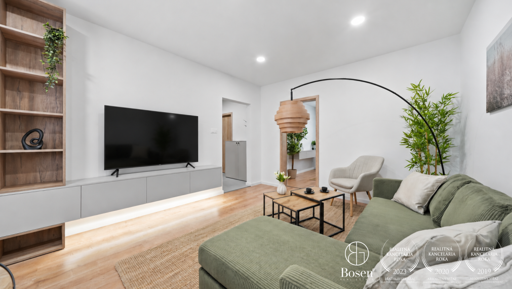 BOSEN | Zrekonštruovaný a zariadený 3 izbový byt s loggiou, 71,55 m², Karola Adlera, Dúbravka