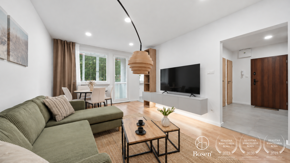 BOSEN | Zrekonštruovaný a zariadený 3 izbový byt s loggiou, 71,55 m², Karola Adlera, Dúbravka