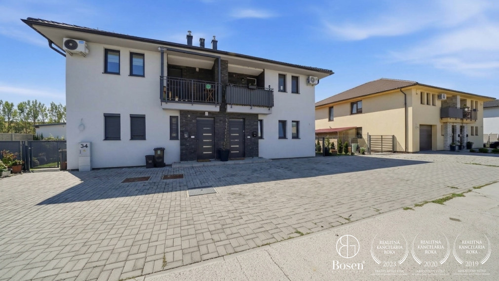 BOSEN | Zariadený 3 izbový byt s parkovaním a terasou – Trstená na Ostrove