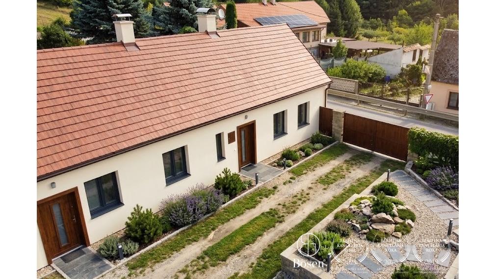 Pripravujeme - Predaj pozemku so starším rodinným domom, Stupava
