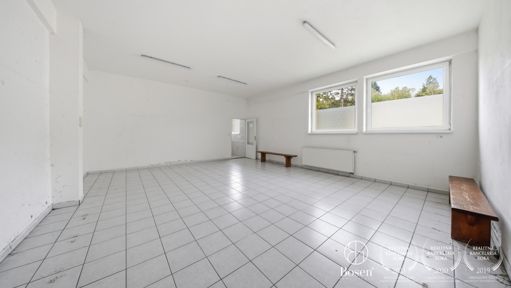 BOSEN | Výrobný areál Handlová, pozemok 9 643 m²
