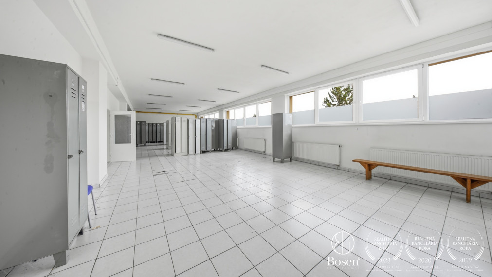 BOSEN | Výrobný areál Handlová, pozemok 9 643 m²
