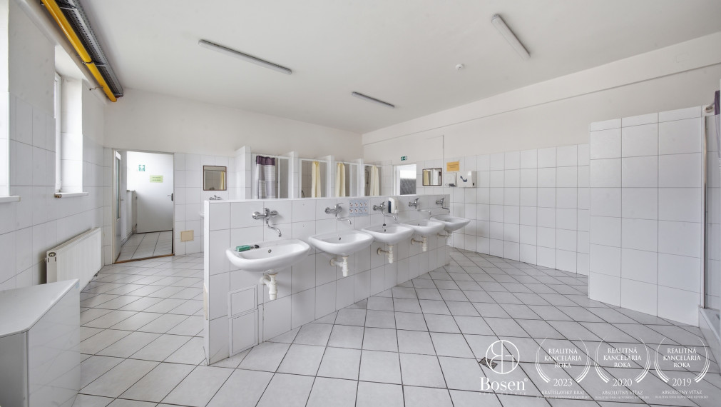 BOSEN | Výrobný areál Handlová, pozemok 9 643 m²