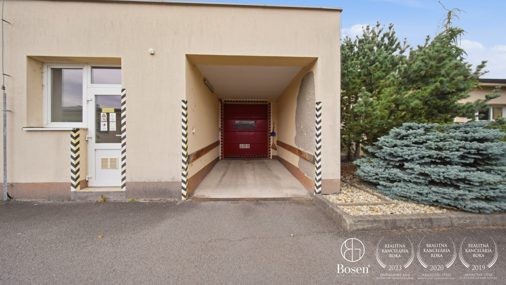 BOSEN | Výrobný areál Handlová, pozemok 9 643 m²