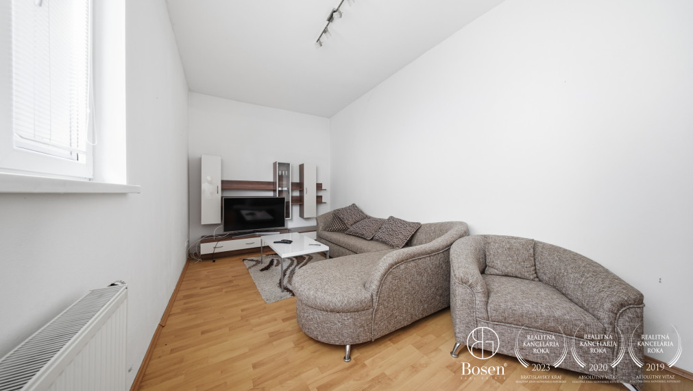 BOSEN | Výrobný areál Handlová, pozemok 9 643 m²