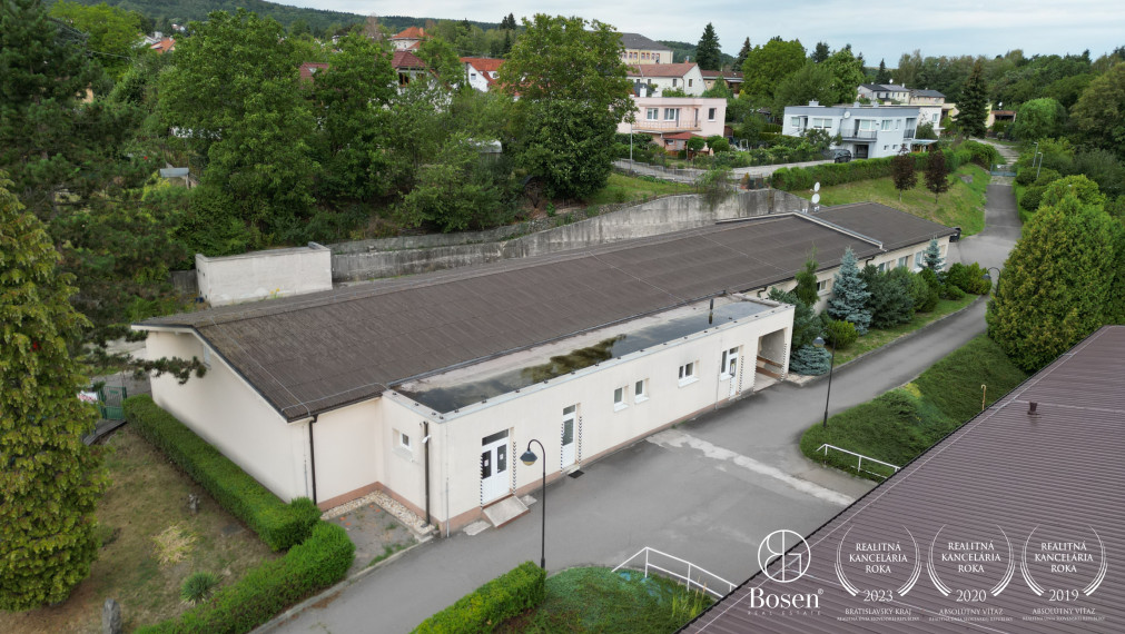 BOSEN | Výrobný areál Handlová, pozemok 9 643 m²