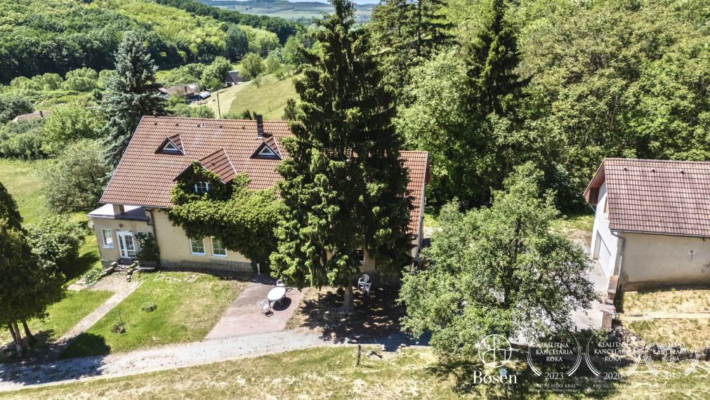 BOSEN | Ranč, Rodinná usadlosť s veľkým pozemkom 129000m2
