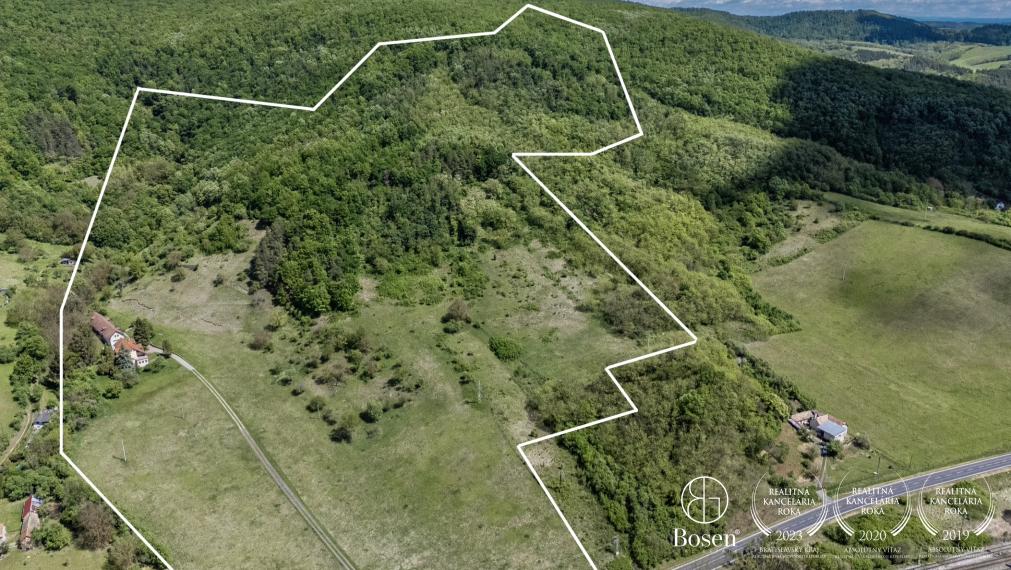 BOSEN | Ranč, Rodinná usadlosť s veľkým pozemkom 129000m2