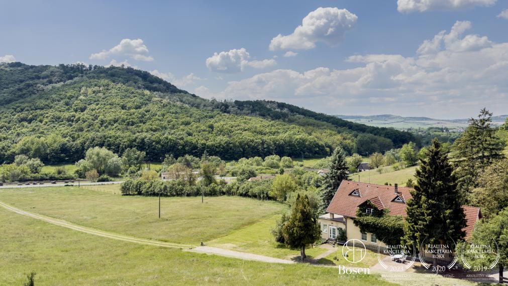 BOSEN | Ranč, Rodinná usadlosť s veľkým pozemkom 129000m2