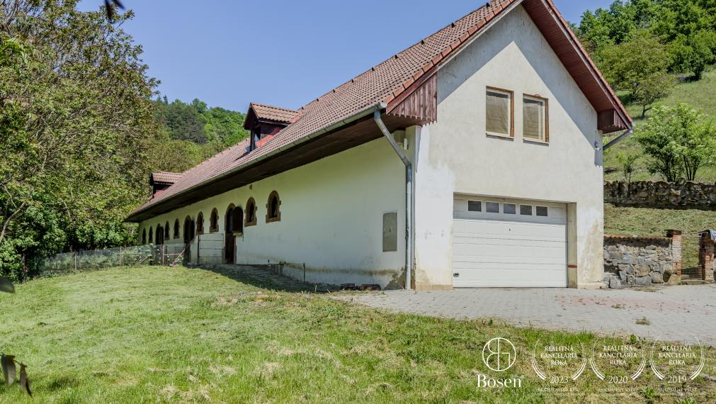BOSEN | Ranč, Rodinná usadlosť s veľkým pozemkom 129000m2