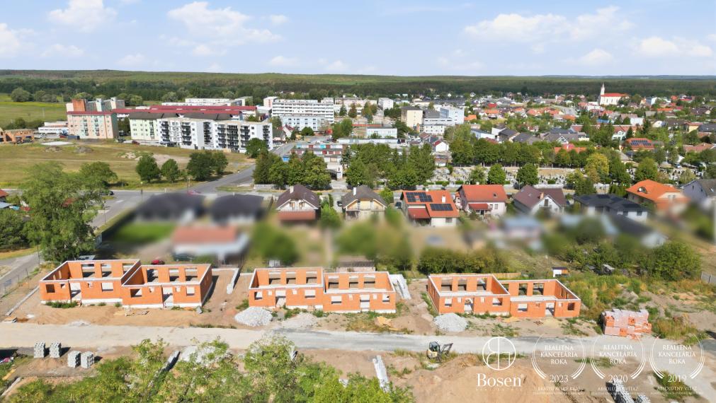 BOSEN | Novostavba RD s garážou, Rohožník