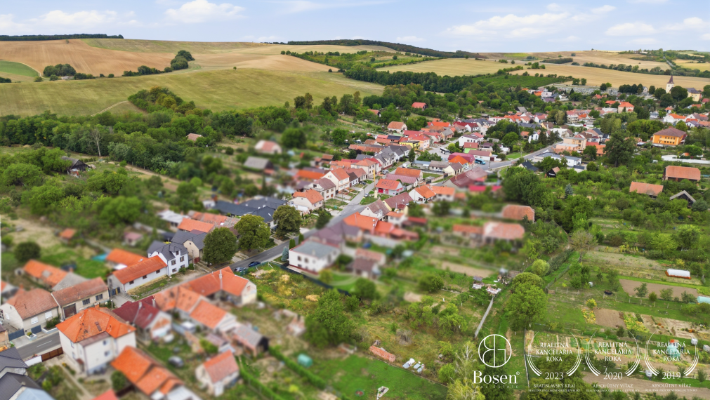 BOSEN | Veľkorysý stavebný pozemok 1585 m2 s projektom, Štefanov, okres Senica