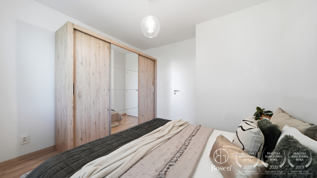 BOSEN | Svetlý 2 izbový byt s balkónom v pokojnej časti, Rusovce  51,76 m²