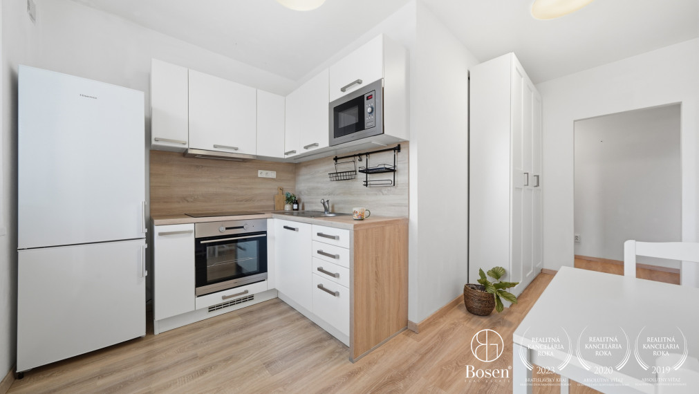 BOSEN | Svetlý 2 izbový byt s balkónom v pokojnej časti, Rusovce  51,76 m²