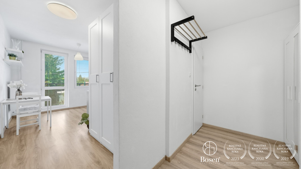 BOSEN | Svetlý 2 izbový byt s balkónom v pokojnej časti, Rusovce  51,76 m²