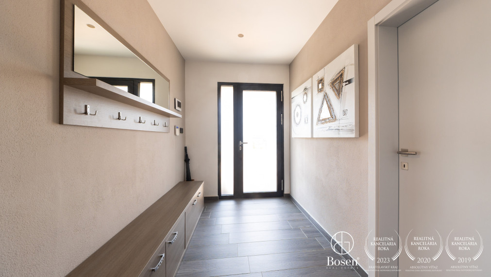 BOSEN | Komfort bungalovu, súkromie vidieka - rodinné sídlo s rozľahlou záhradou