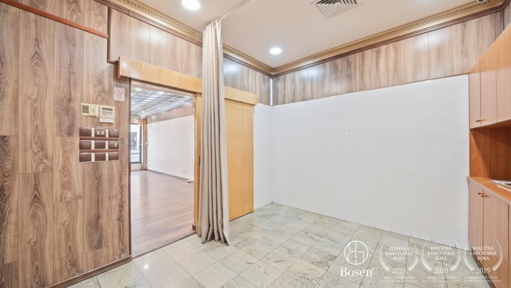 BOSEN | Obchodný priestor v samotnom centre diania, Staré Mesto