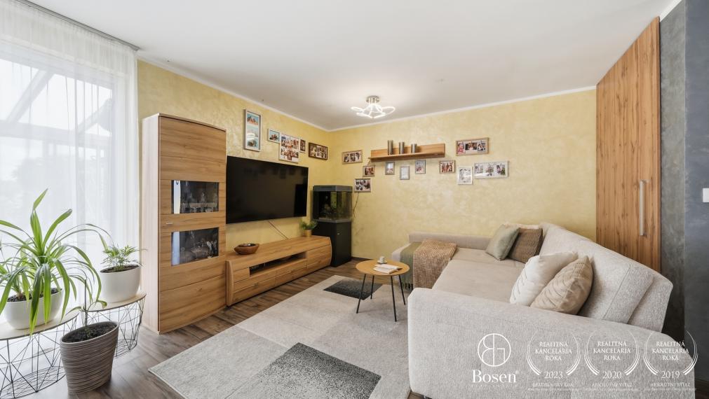 BOSEN | 5 izbový RD pri lese, Studienka
