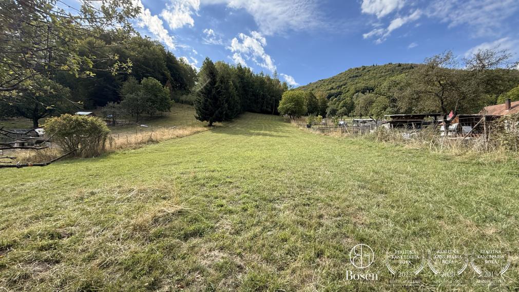 BOSEN |Stavebný pozemok 2728 m²  Žarnovica | obec Ostrý Grúň