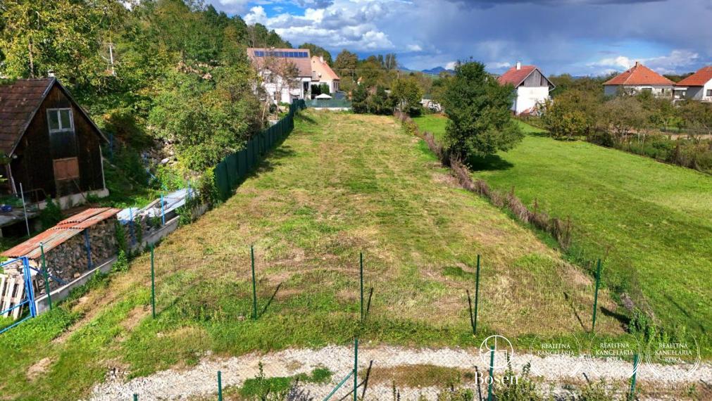 BOSEN | Stavebný pozemok 1509 m2 - Skalka nad Váhom