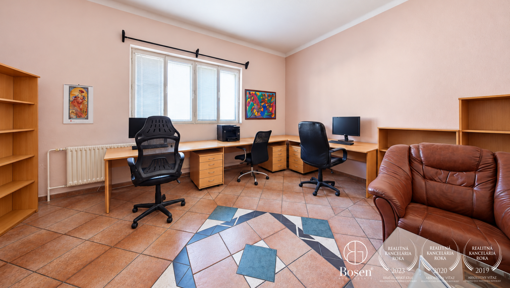 BOSEN |  Kancelárie s parkovaním v centre, 100 m²