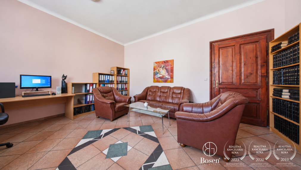 BOSEN |  Kancelárie s parkovaním v centre, 100 m²