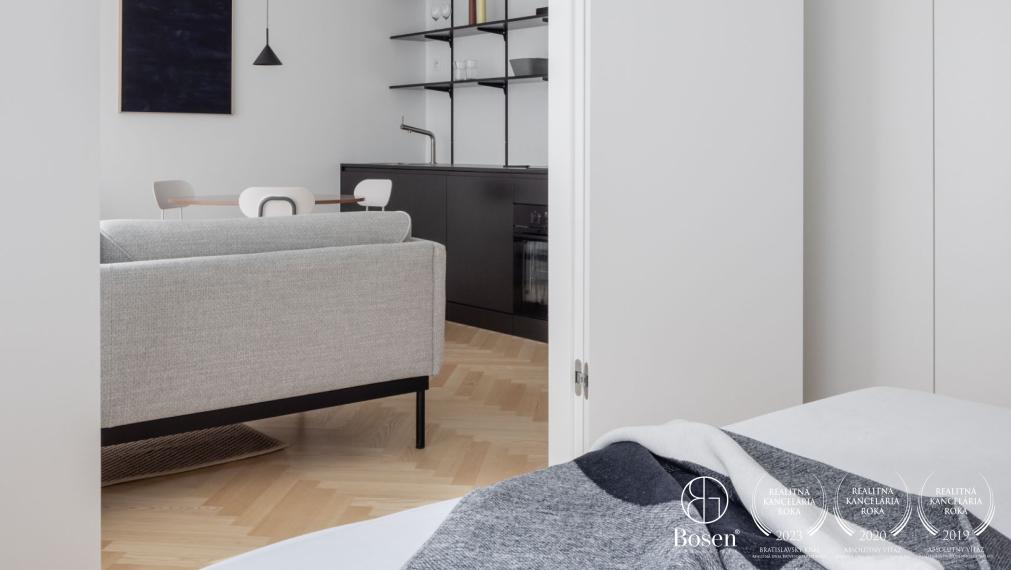 BOSEN | 1 izbový byt s garážou, ul. Dunajská, Bratislava - Staré Mesto