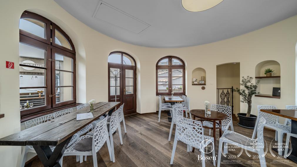 BOSEN | Na predaj historická budova Rotunda Spiegelsaal s reštauráciou, Kalinčiakova-Trnava