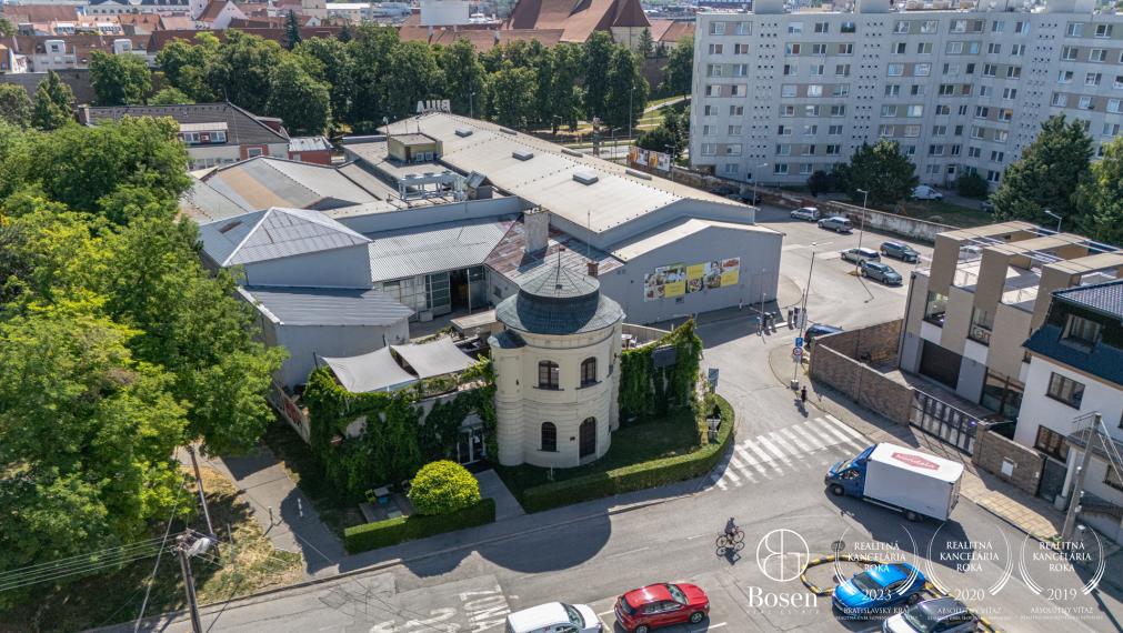 BOSEN | Na predaj historická budova Rotunda Spiegelsaal s reštauráciou, Kalinčiakova-Trnava