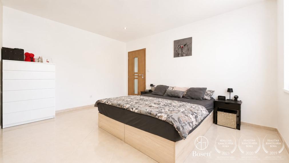 BOSEN | Rodinný dom v obci Ruskovce – 120 m² | POZEMOK 1 373 m²