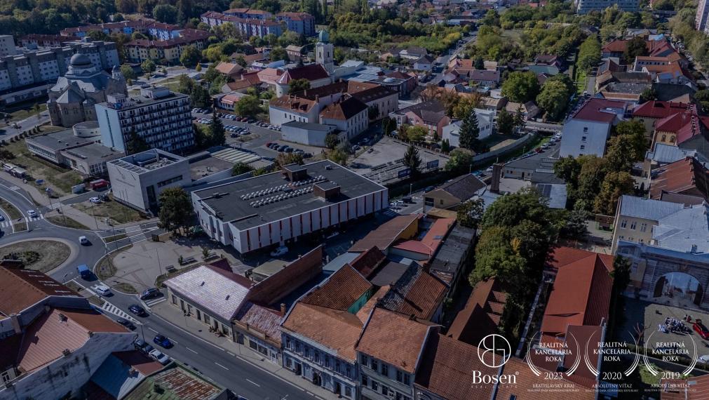 BOSEN | Prevádzková budova s veľkým potenciálom, Lučenec centrum.
