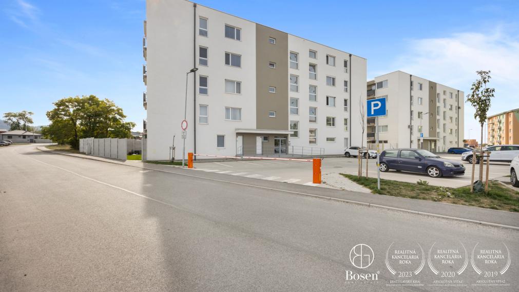 BOSEN | ZARIADENÝ 3 izbový byt, NOVOSTAVBA s výťahom, Obchodná ul.