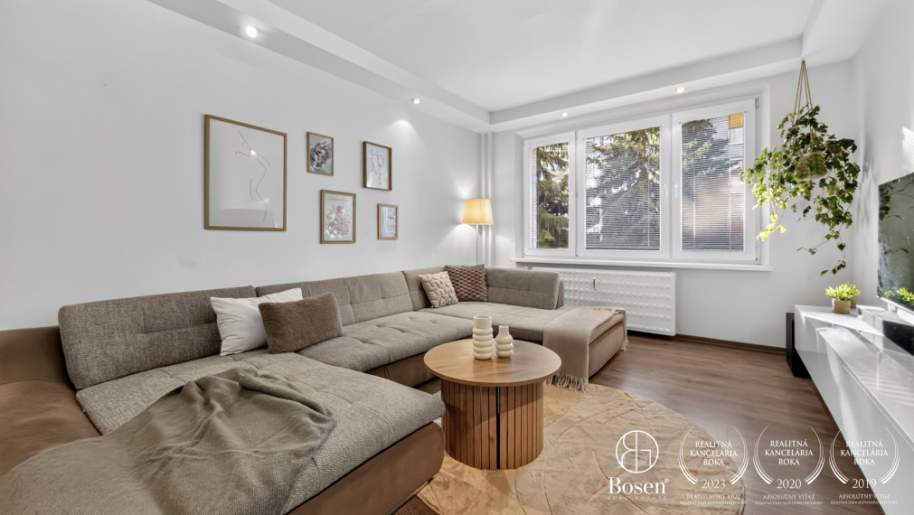 BOSEN | 4 izbový byt s balkónom, Fiľakovo, centrum