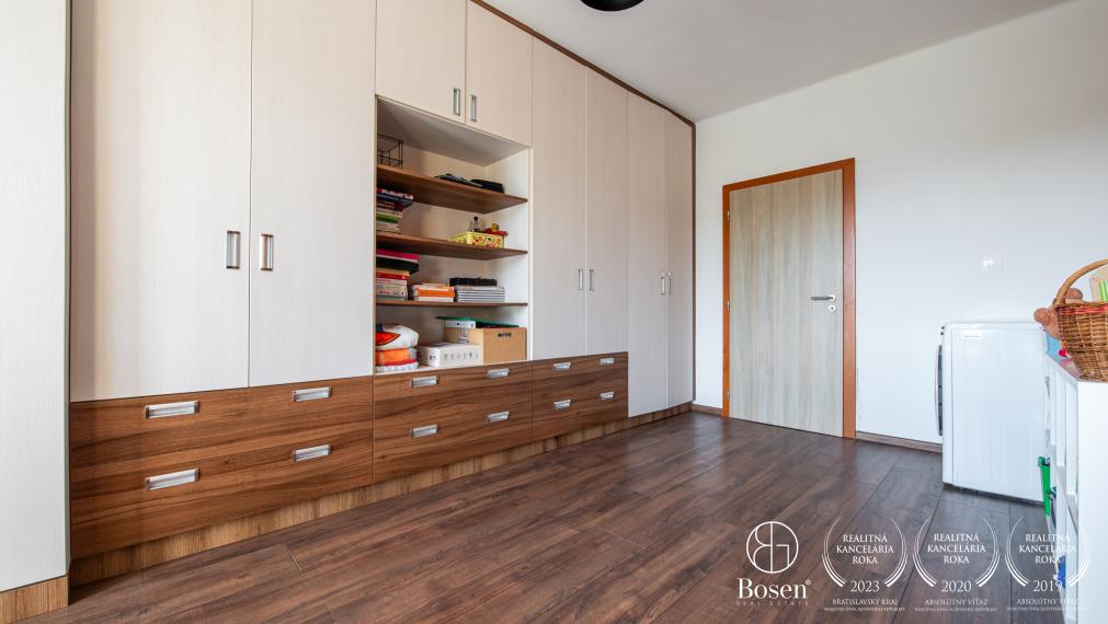 BOSEN | Na predaj 3 izbový byt, ul. Vladimíra Roya - Trenčín 63m2