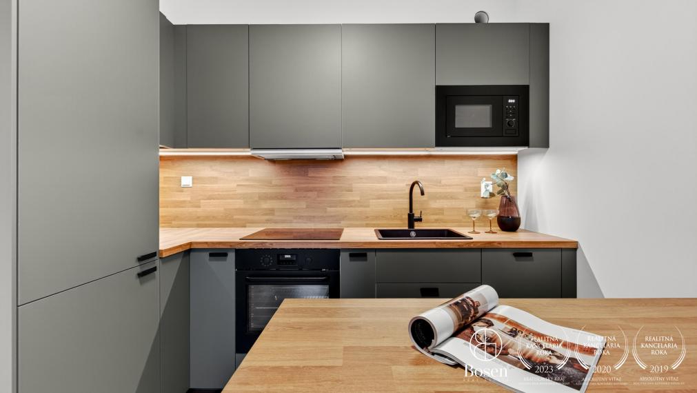 BOSEN | Moderný 2 izbový byt s loggiou a parkovaním – Geologická, Podunajské Biskupice, 60m2