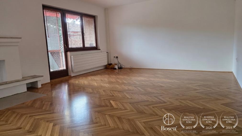 BOSEN|4-IZBOVÝ RODINNÝ DOM V ZÁPADNEJ ČASTI DUNAJSKEJ STREDY