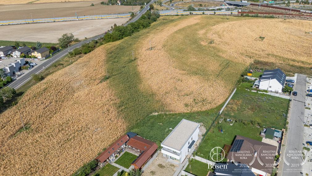 BOSEN | Exkluzívne  budúci stavebný pozemok 500 m² Bratislava-Jarovce