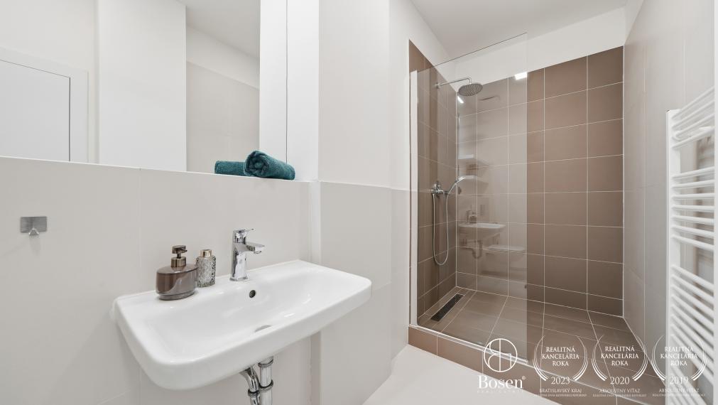 BOSEN | 4 izbový byt s dvoma terasami, Bratislava-Staré mesto