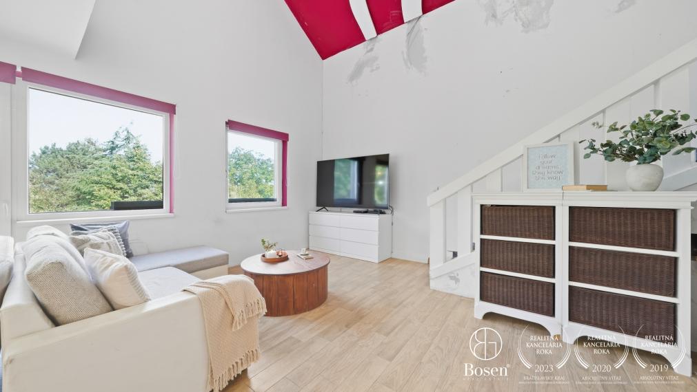 BOSEN | 4 izbový rodinný dom, Suchá nad Parnou, 710 m2