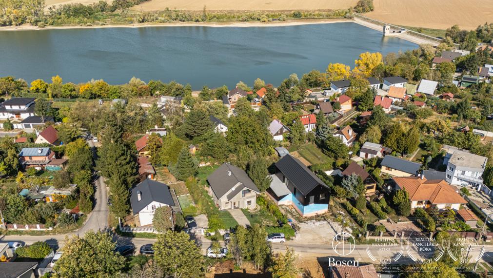 BOSEN | 4 izbový rodinný dom, Suchá nad Parnou, 710 m2