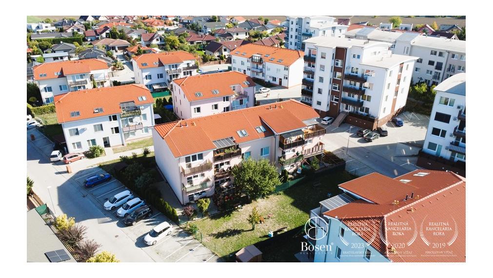 3-IZBOVÝ BYT SO ZASTREŠENOU TERASOU 16 m² | SLOVENSKÝ GROB