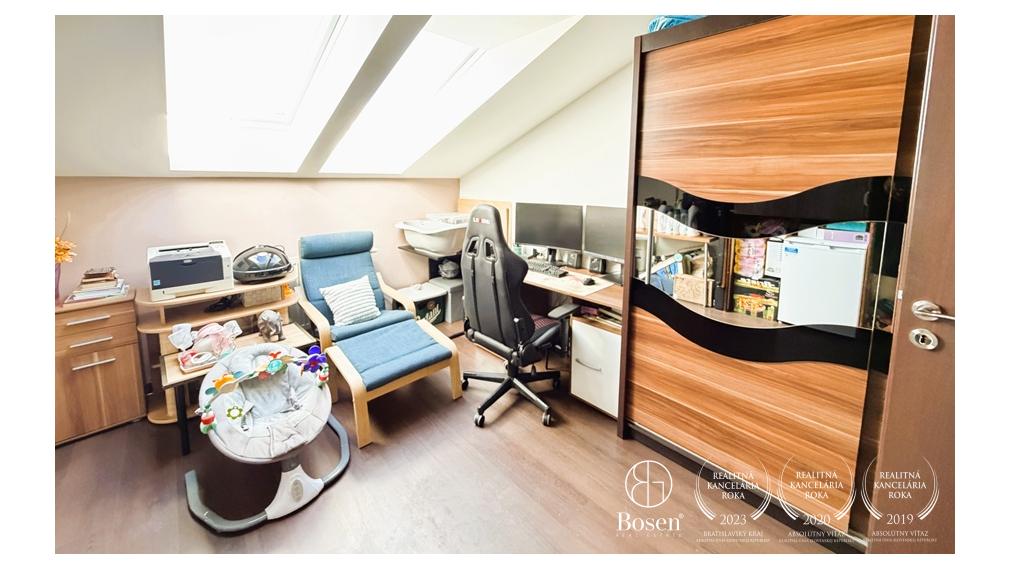 3-IZBOVÝ BYT SO ZASTREŠENOU TERASOU 16 m² | SLOVENSKÝ GROB