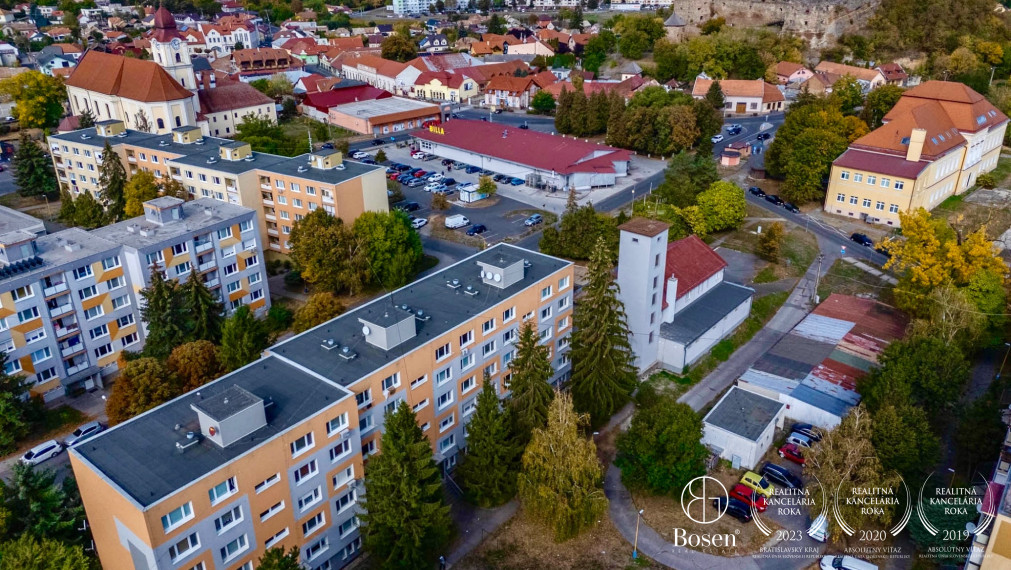 BOSEN | 4 izbový byt s balkónom, Fiľakovo, centrum