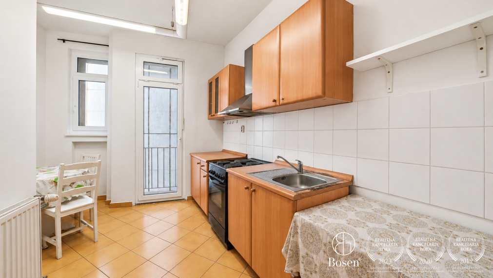 BOSEN | Mestské bývanie s charakterom, 3-izbový byt, 90 m², Dunajská, Staré Mesto