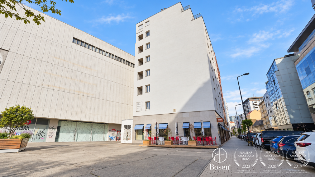 BOSEN | Mestské bývanie s charakterom, 3-izbový byt, 90 m², Dunajská, Staré Mesto