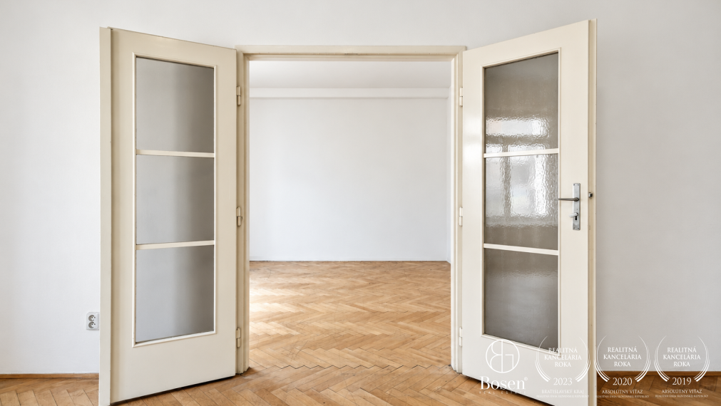 BOSEN | Mestské bývanie s charakterom, 3-izbový byt, 90 m², Dunajská, Staré Mesto