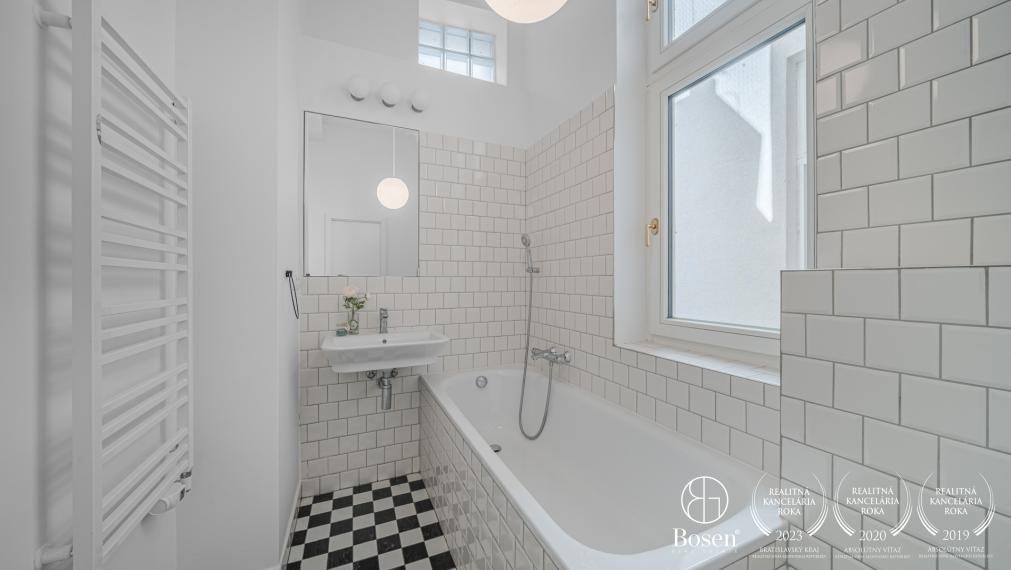 BOSEN | Veľkometrážny 4,5 izbový byt na Heydukovej ulici, Bratislava - Staré mesto