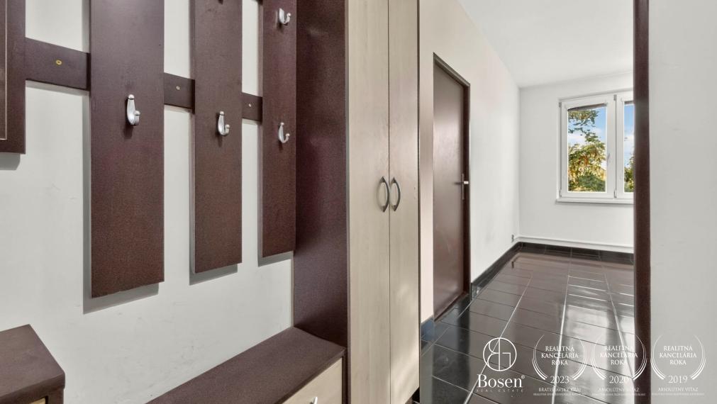 BOSEN | 1izbový byt vo vynikajúcej lokalite, Štúrova, 36m2