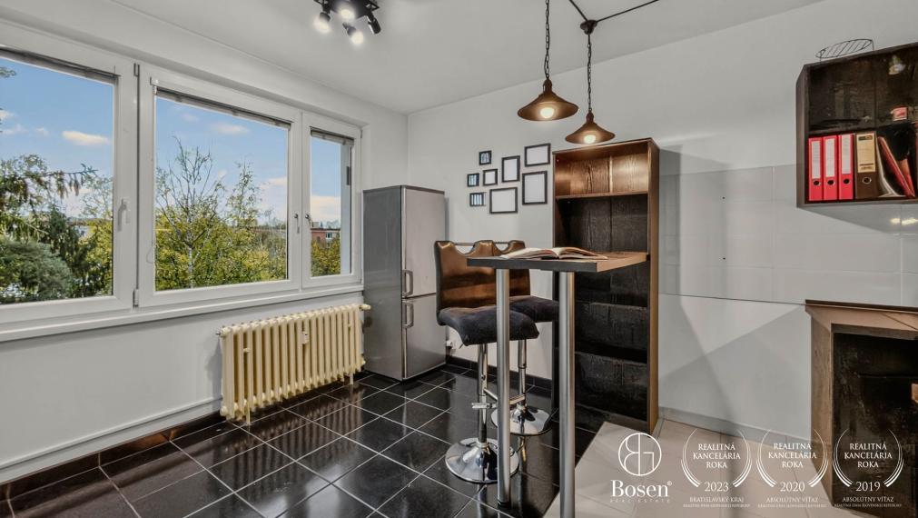BOSEN | 1izbový byt vo vynikajúcej lokalite, Štúrova, 36m2